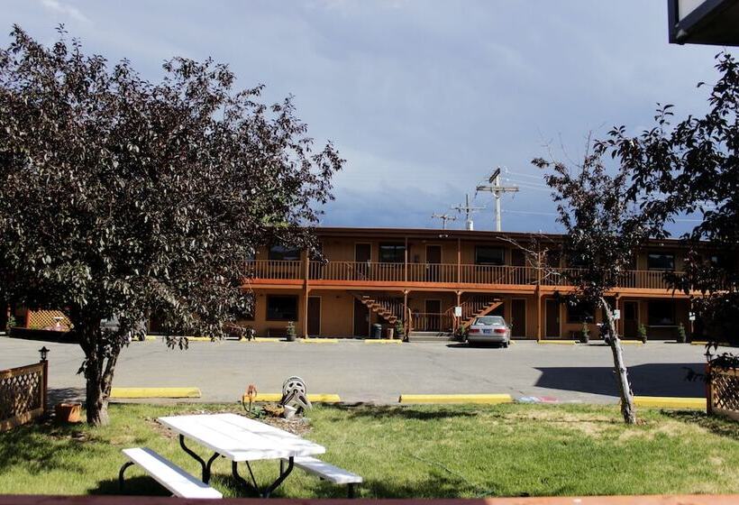 فندق Country Motor Inn