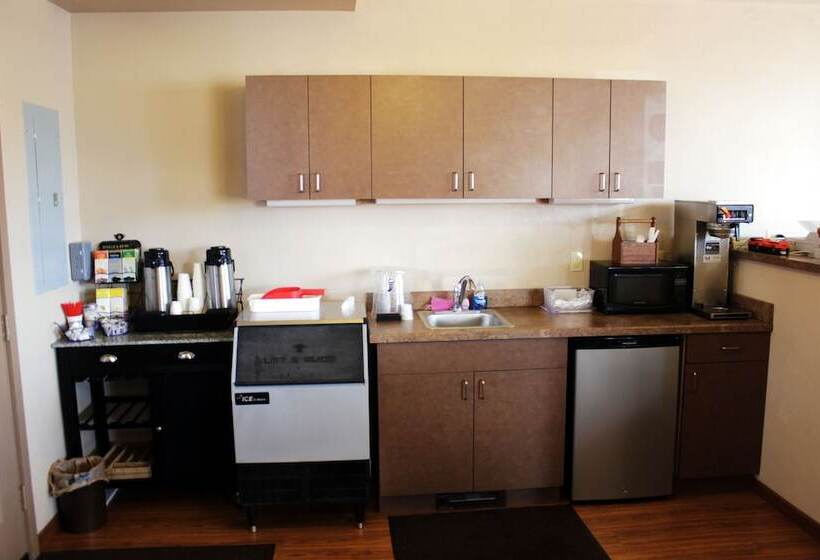 فندق Country Motor Inn