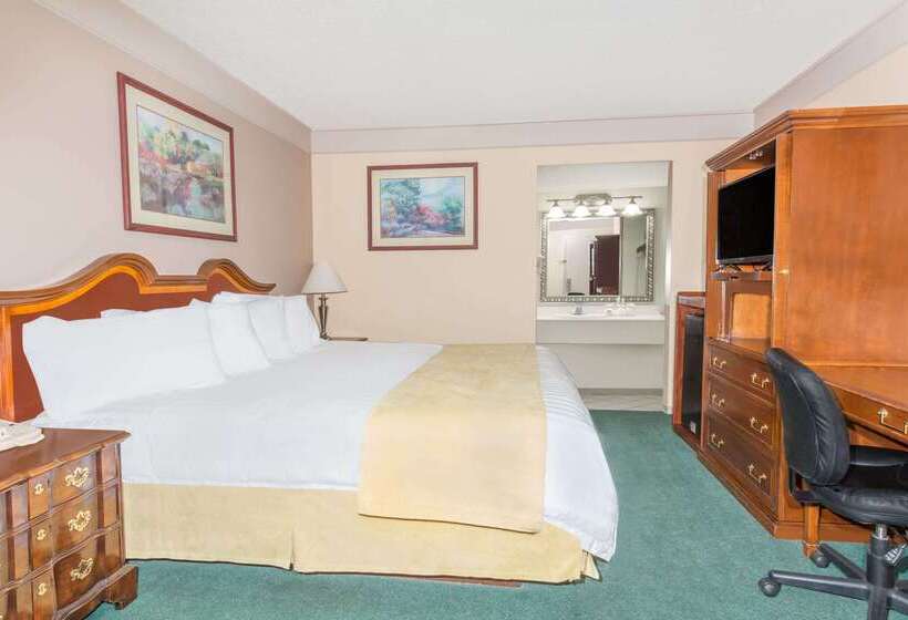 فندق Days Inn By Wyndham Delta Co