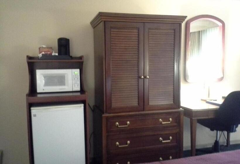 فندق Days Inn By Wyndham Delta Co