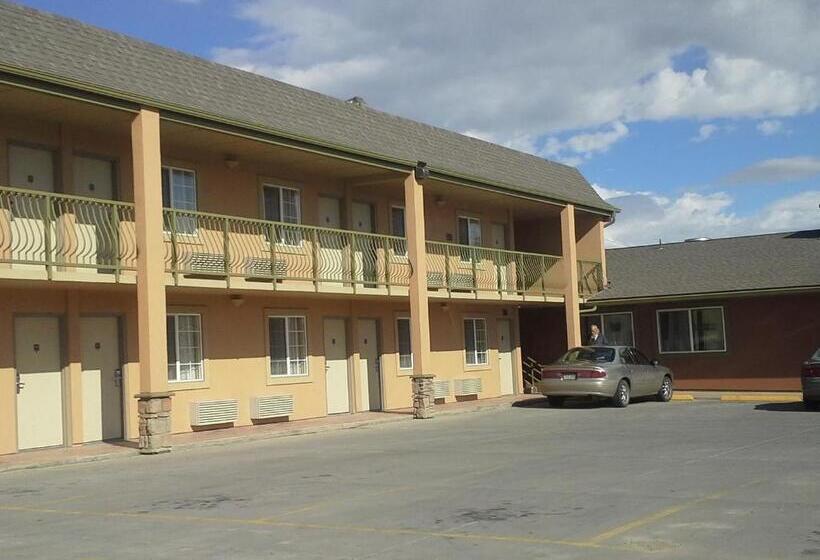 فندق Days Inn By Wyndham Delta Co