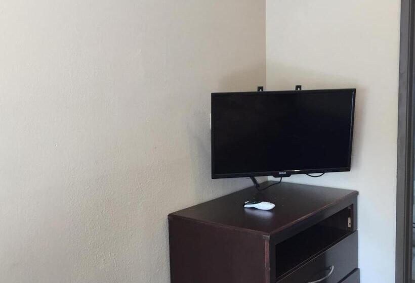 فندق Deluxe Inn Redwood City