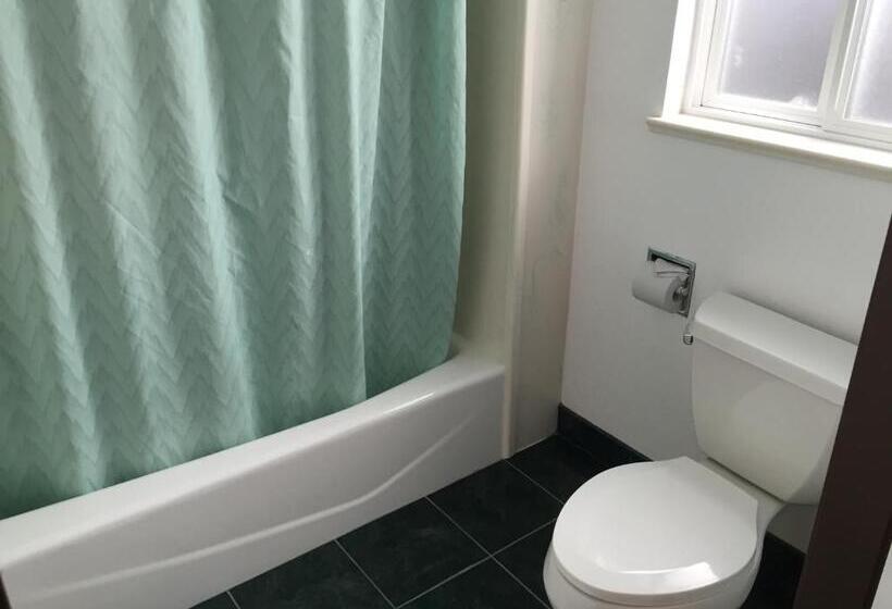 فندق Deluxe Inn Redwood City