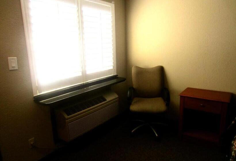 فندق Deluxe Inn Redwood City