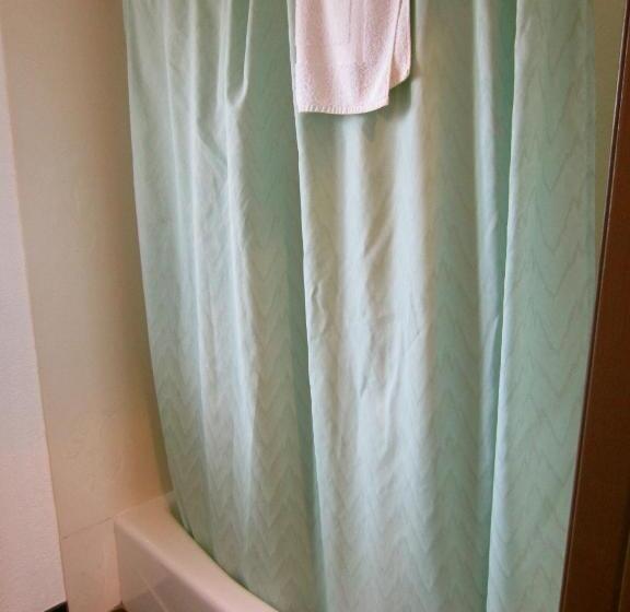 فندق Deluxe Inn Redwood City