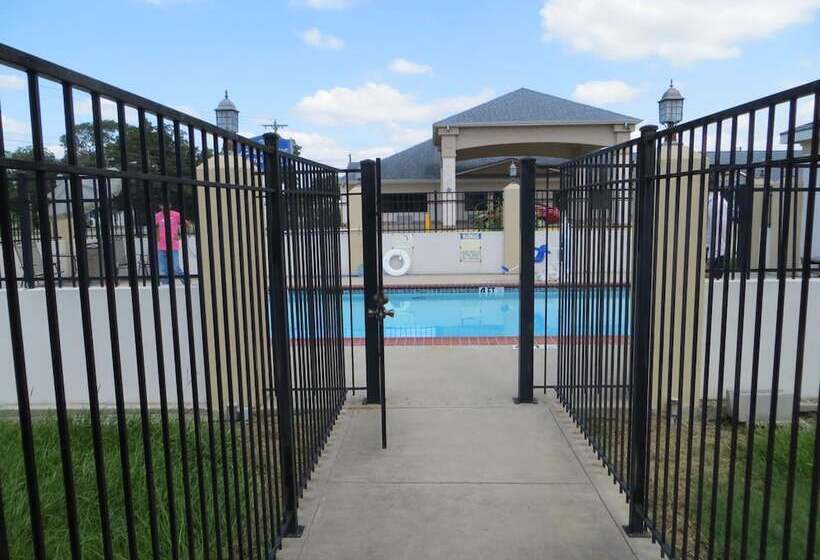 فندق Executive Inn & Suites West Columbia