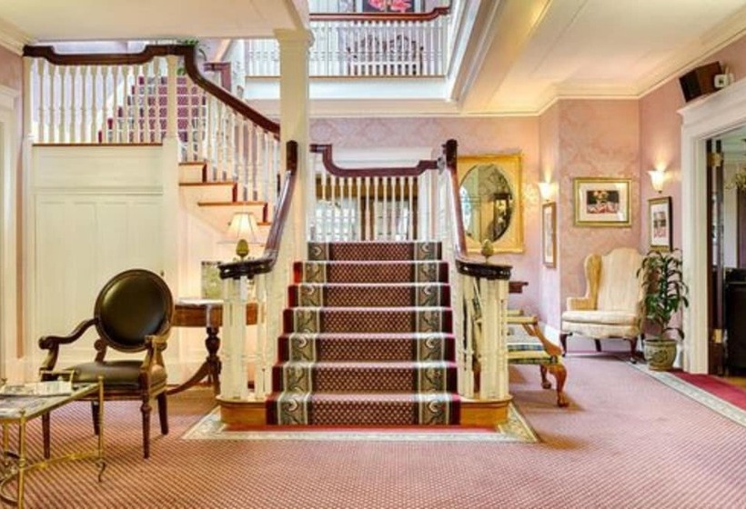 ホテル Gateways Inn & Restaurant