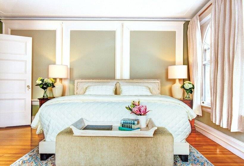 ホテル Gateways Inn & Restaurant