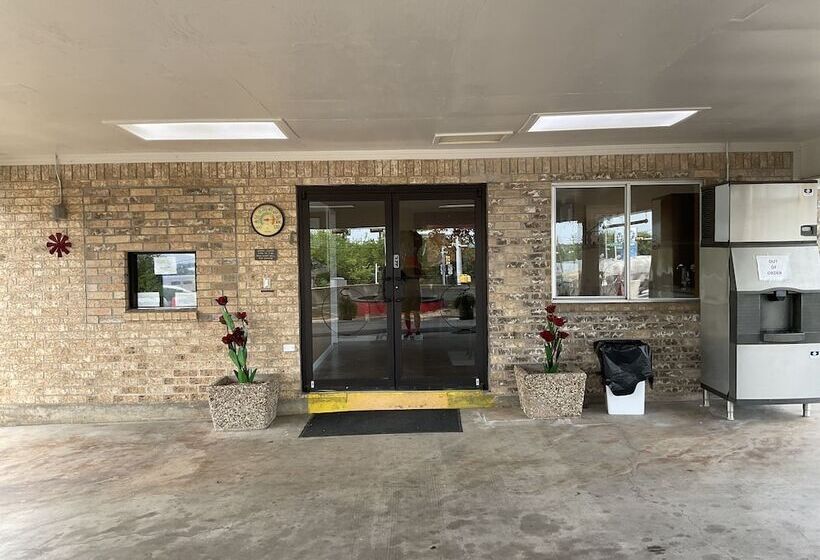 호텔 Glen Rose Inn And Suites