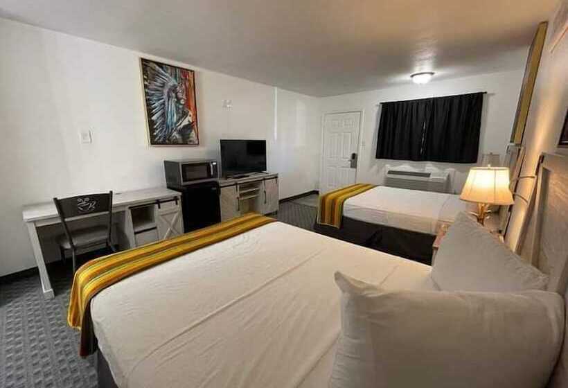 호텔 Glen Rose Inn And Suites