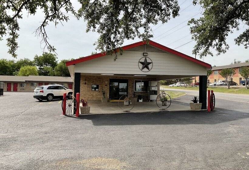 호텔 Glen Rose Inn And Suites