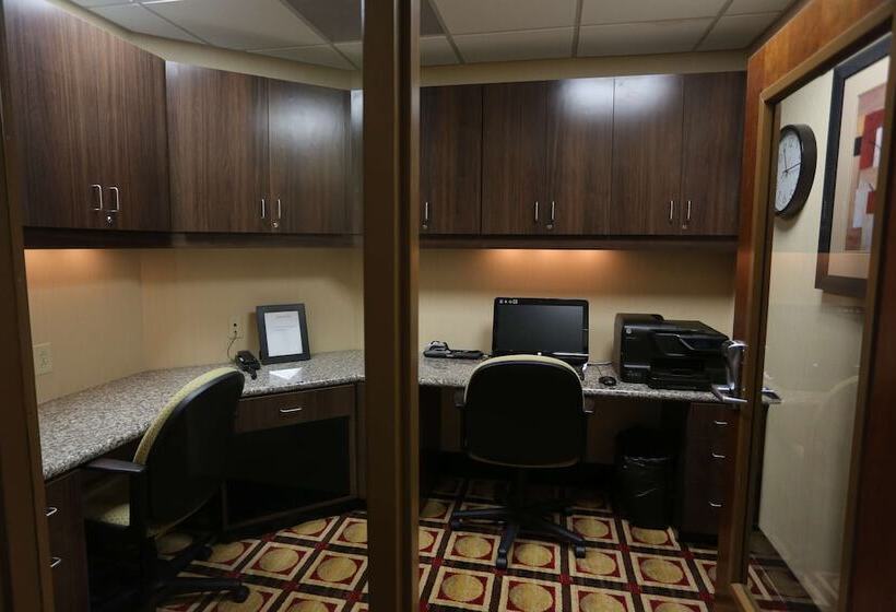 فندق Hampton Inn Atmore