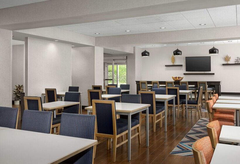 ホテル Hampton Inn Augusta