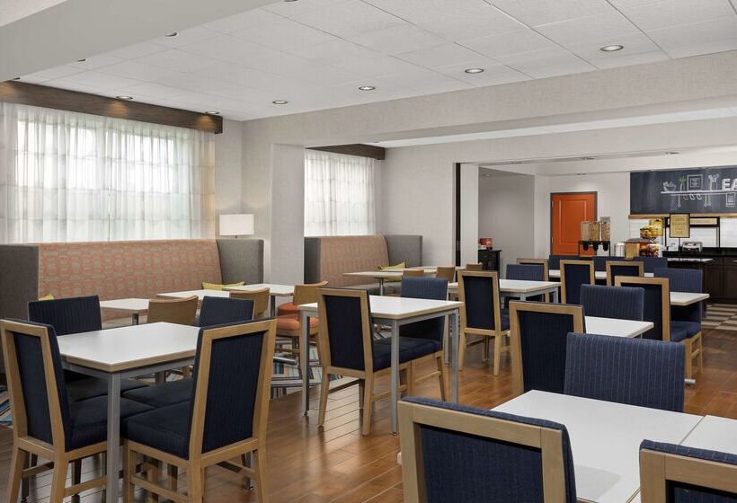 ホテル Hampton Inn Augusta