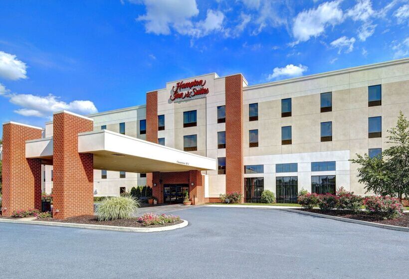 Отель Hampton Inn & Suites Harrisburg/north