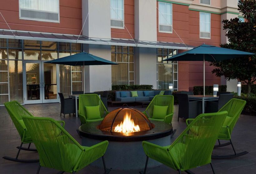 Отель Hampton Inn & Suites Orlando Airport @ Gateway Village