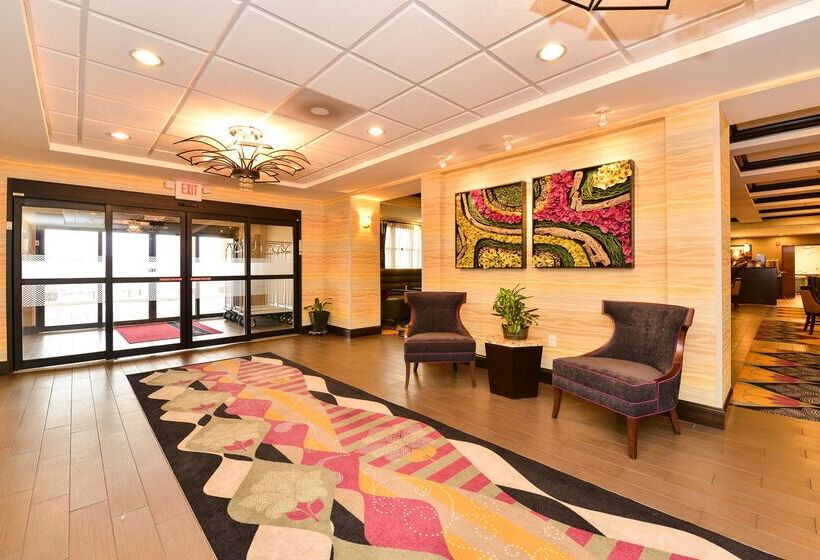 فندق Hampton Inn West Monroe