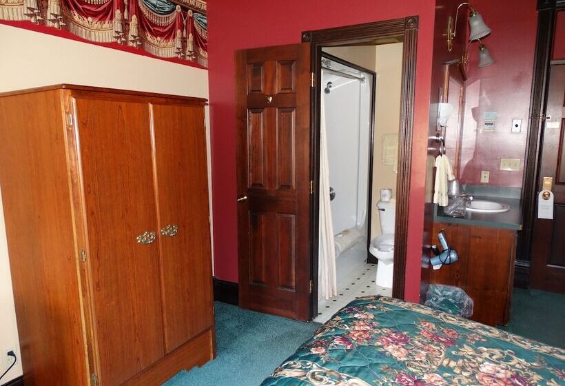 فندق Historic Iron Horse Inn   Deadwood