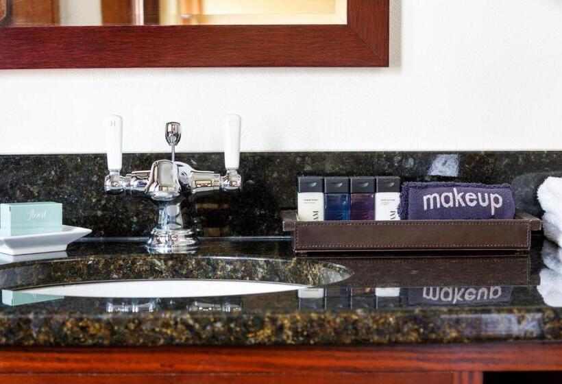 בית מלון כפרי The Historic Park Inn