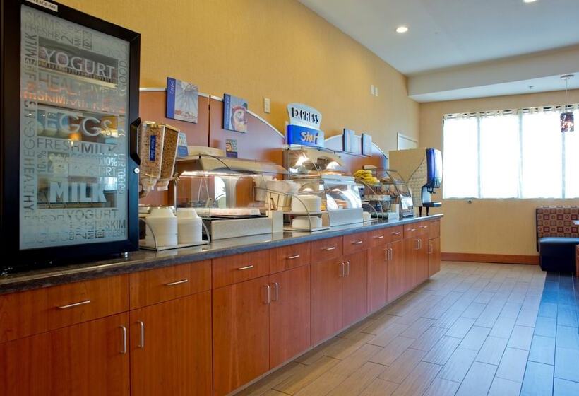 Holiday Inn Express Hotel & Suites Prattville South, An Ihg