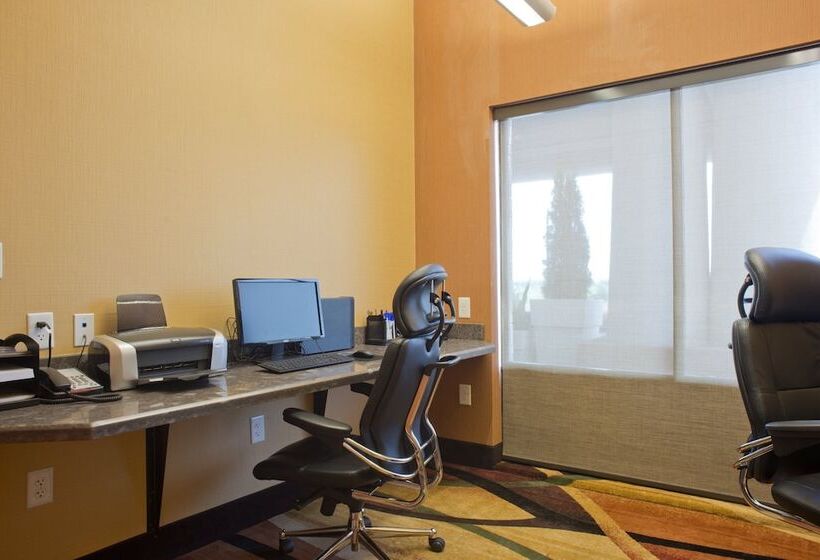 Holiday Inn Express Hotel & Suites Prattville South, An Ihg