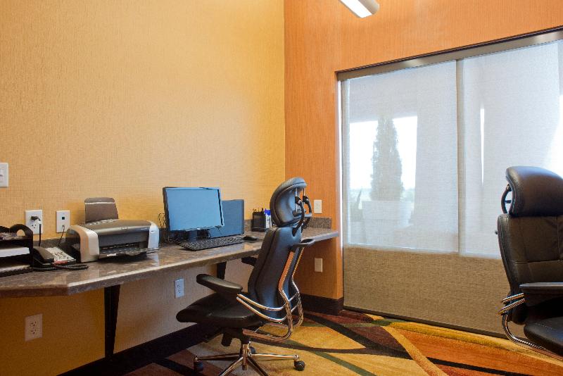 Holiday Inn Express Hotel & Suites Prattville South, An Ihg