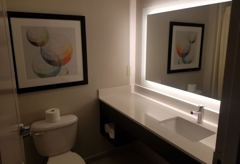 فندق Holiday Inn Express & Suites Junction City By Ihg