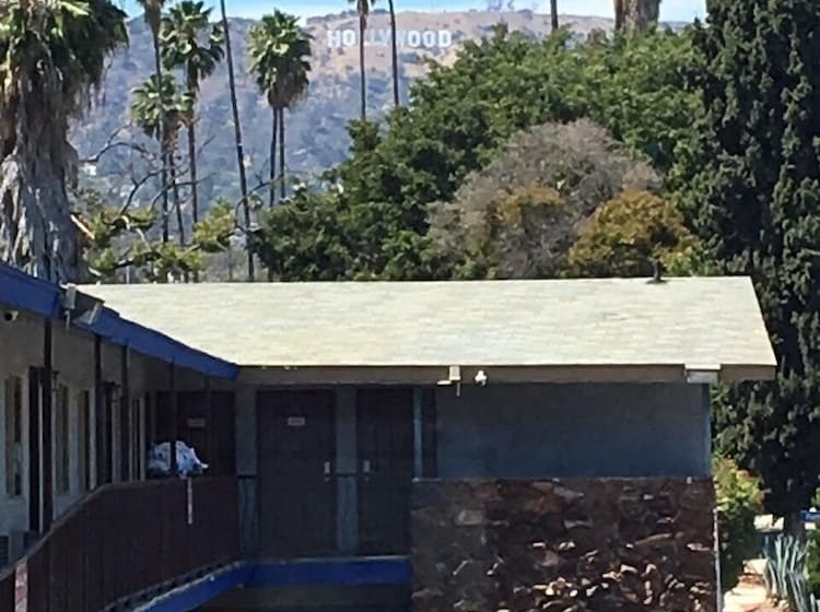 فندق Hollywood Palms Inns & Suites