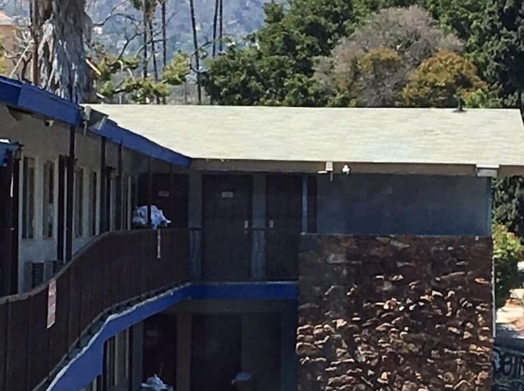 فندق Hollywood Palms Inns & Suites