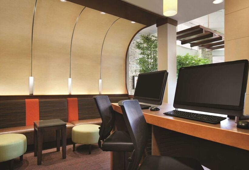 호텔 Hyatt Place Riverside Downtown