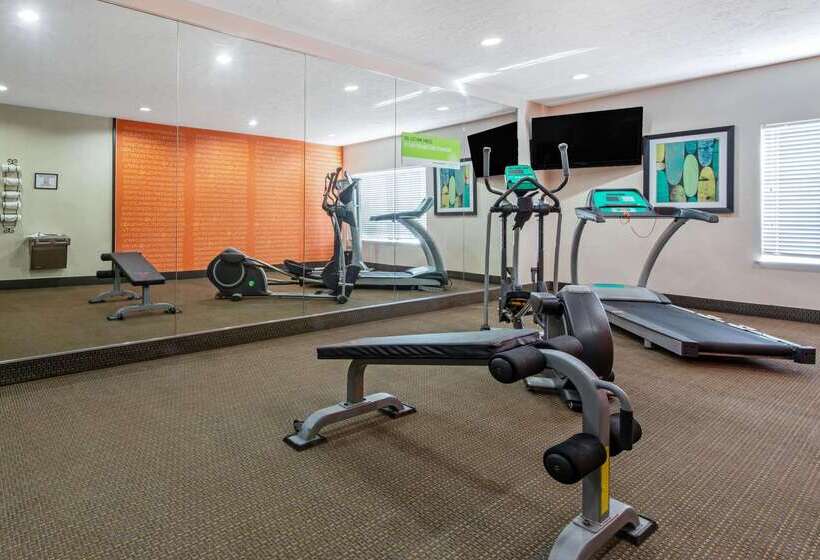 فندق La Quinta By Wyndham Leesville Ft. Polk