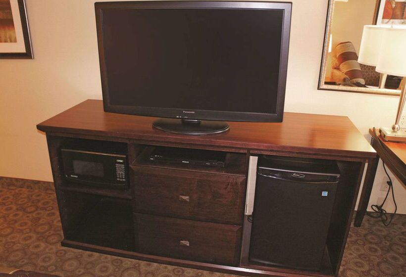 Отель La Quinta By Wyndham Dickinson