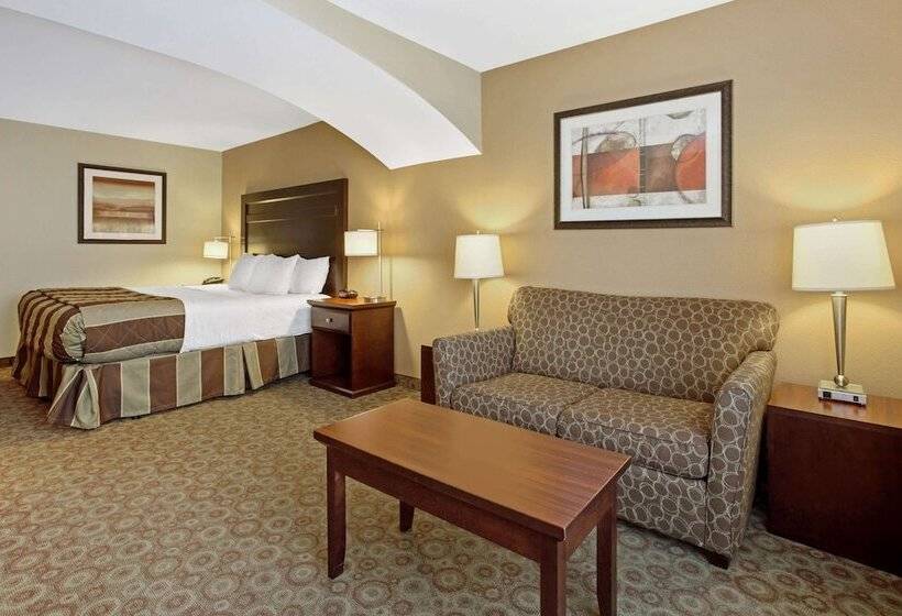 Отель La Quinta By Wyndham Dickinson