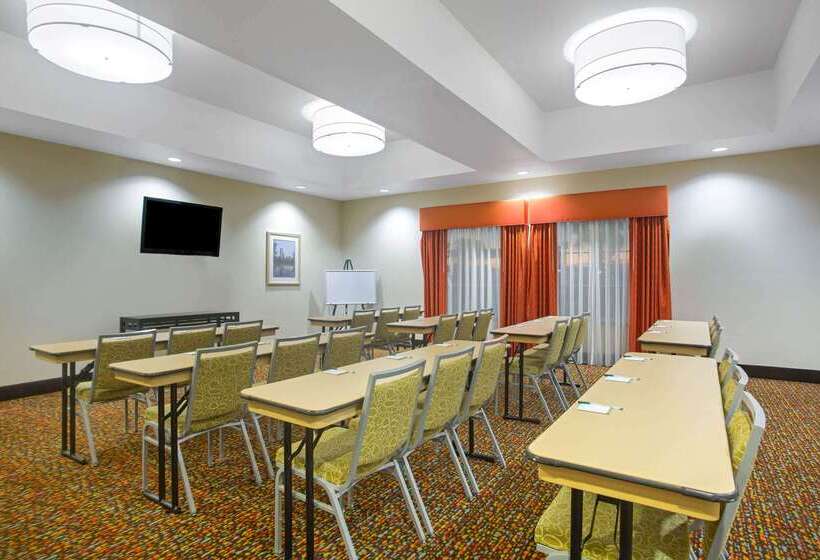 酒店 La Quinta By Wyndham Pearsall