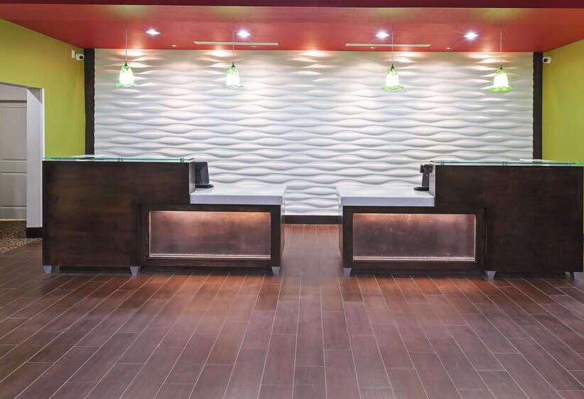 בית מלון כפרי La Quinta By Wyndham Pearsall