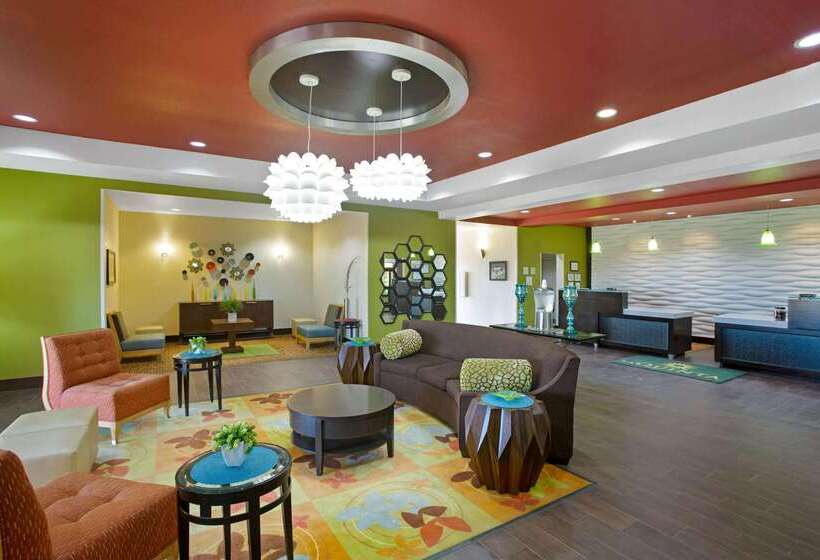 酒店 La Quinta By Wyndham Pearsall