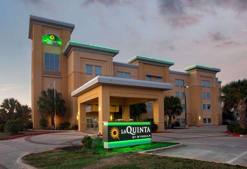 酒店 La Quinta By Wyndham Pearsall