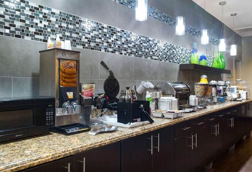 酒店 La Quinta By Wyndham Pearsall