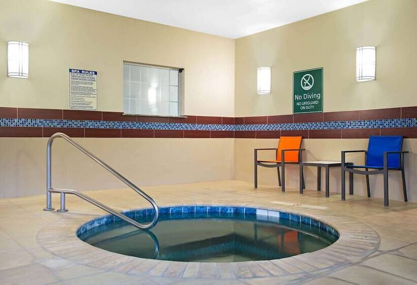 בית מלון כפרי La Quinta By Wyndham Pearsall