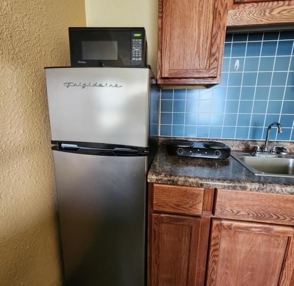 酒店 Highland Suites Extended Stay