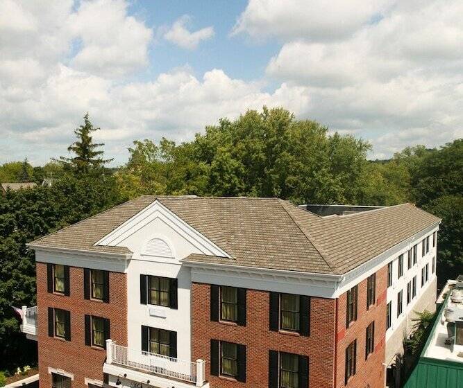 فندق Main Street Inn