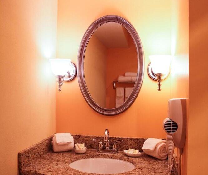 فندق Main Street Inn