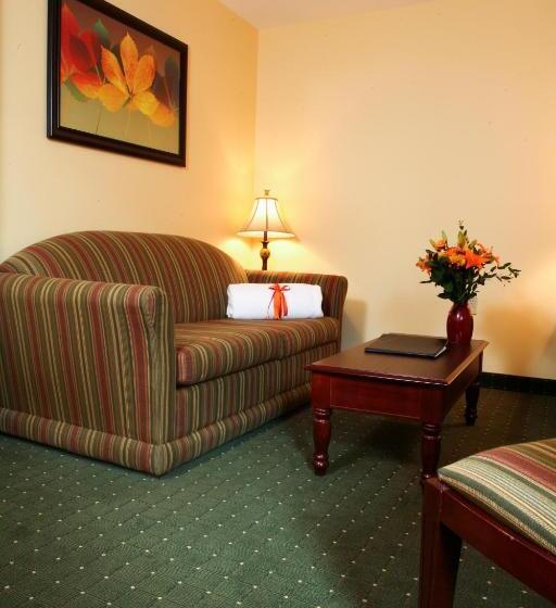 فندق Main Street Inn