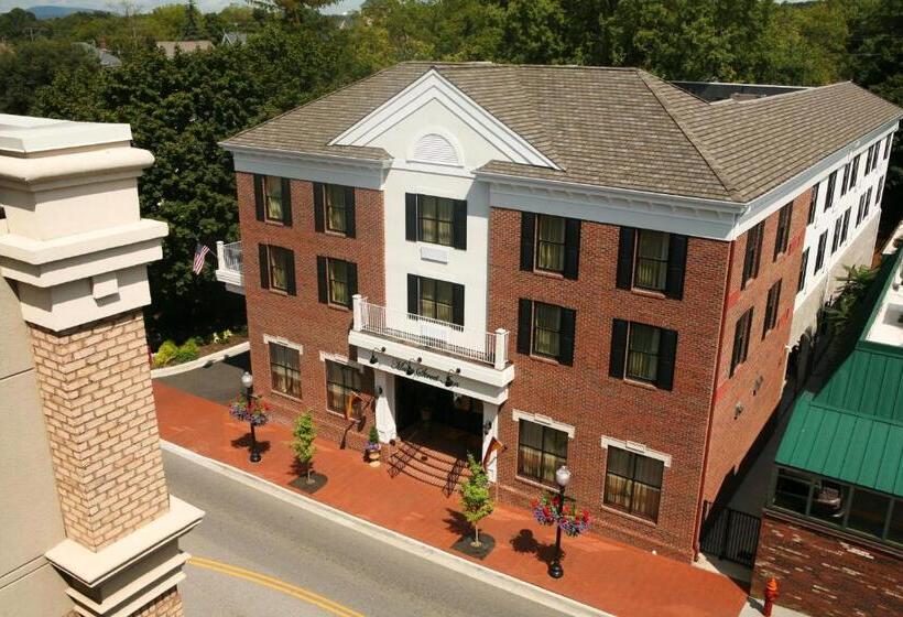 فندق Main Street Inn