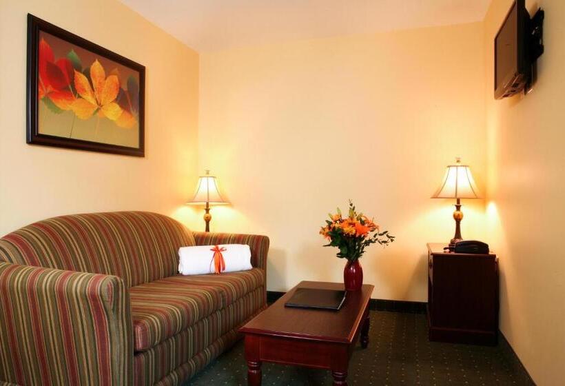 فندق Main Street Inn