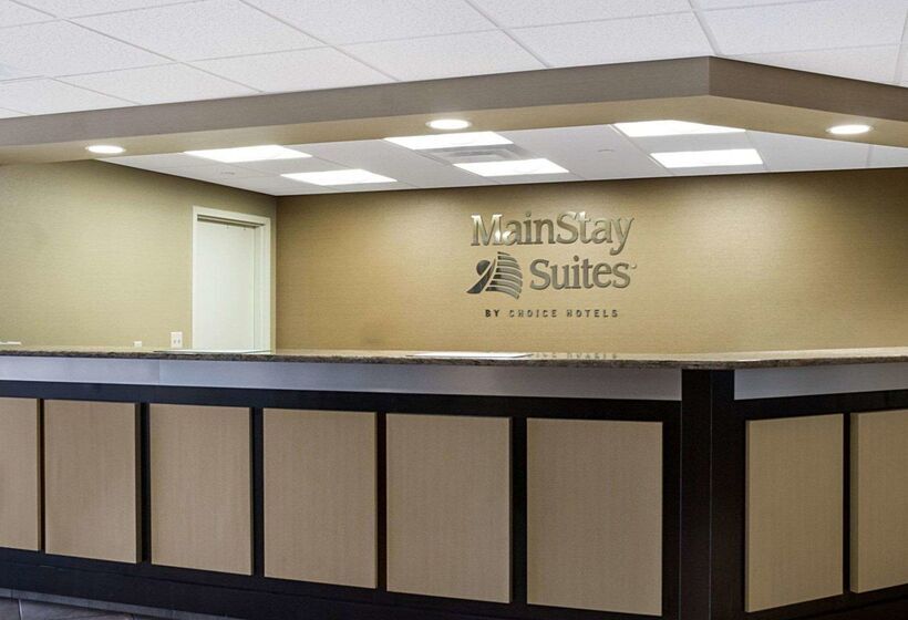 Отель Mainstay Suites Bismarck