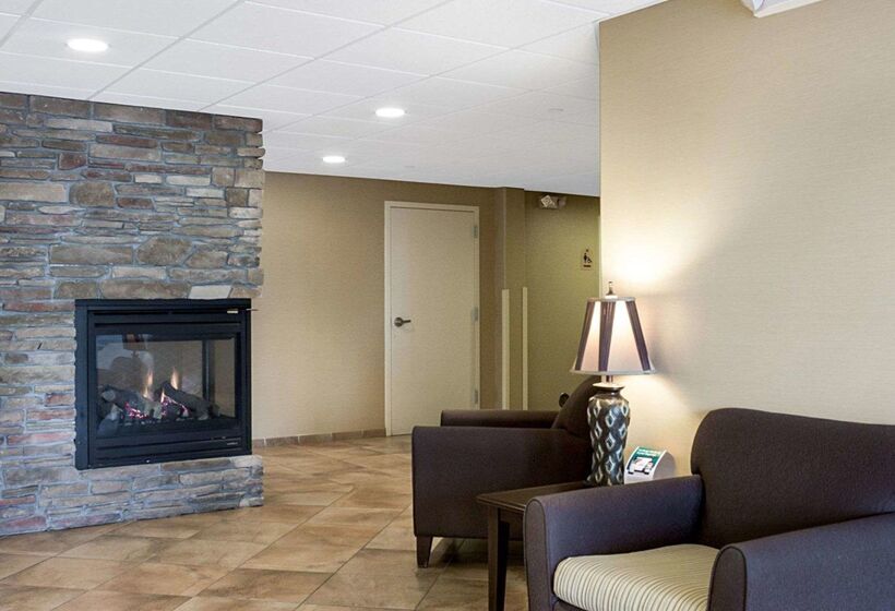 Отель Mainstay Suites Bismarck