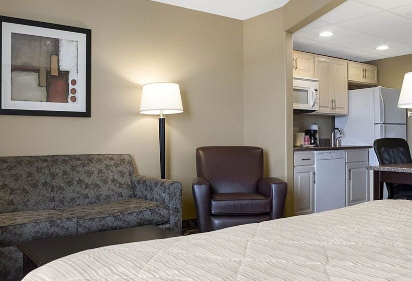 Отель Mainstay Suites Bismarck