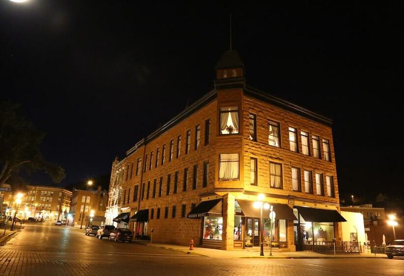 فندق Martin & Mason