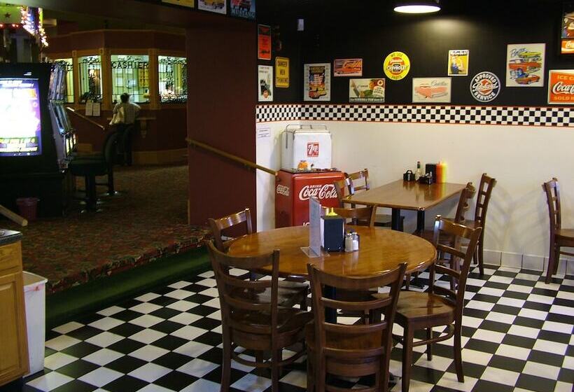 فندق Martin & Mason